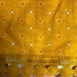 Fun Romper with tie Straps. HAS POCKETS!